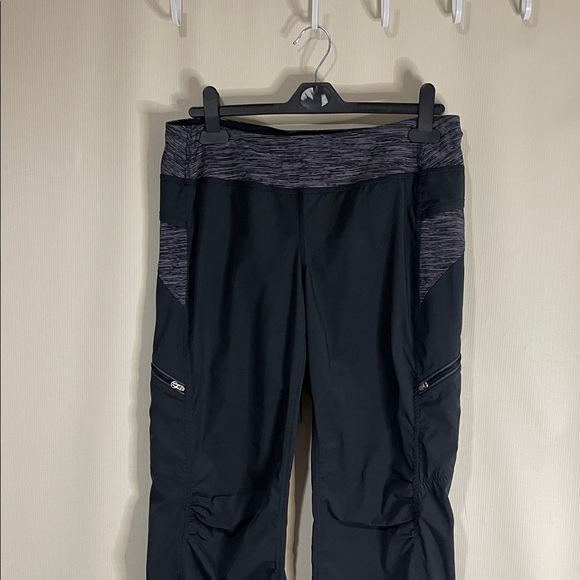 Lululemon Women’s Run: Travel To Track Pant Size 8 Like New Condition - Picture 6 of 16